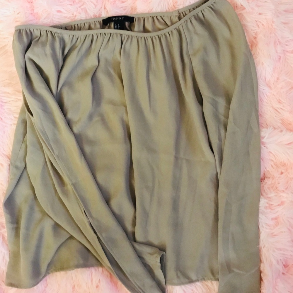 *SOLD*Forever 21 Off-the-Shoulder Top